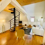 Beau Duplex Centre Appartamento