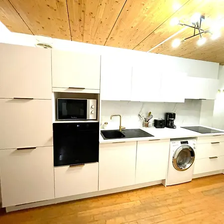 Beau Duplex Centre *